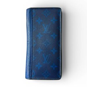 Louis Vuitton Cobalt Blue Monogram Taigarama Brazza Wallet